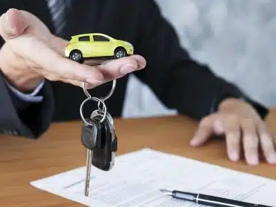Astuces pour payer moins cher son assurance voiture en tant que jeune conducteur