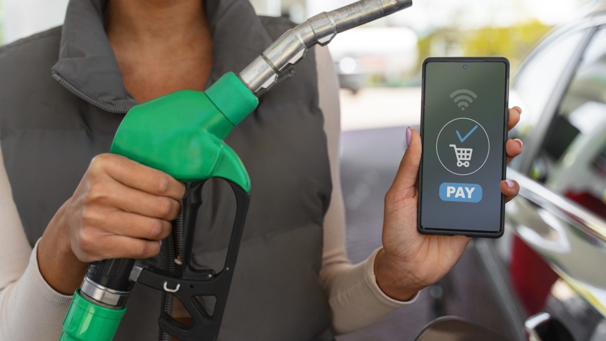 Carte carburant et télébadge : comment les PME optimisent vraiment leurs frais de déplacement ?